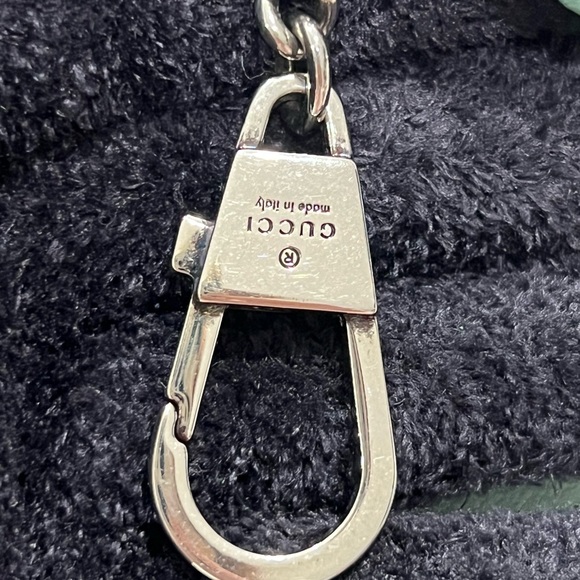 GUCCI SEQUINS BUCKET BAG - Picture 9 of 11